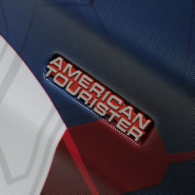 Дитяча валіза з abs пластика на 4 здвоєних колесах Wavebreaker Marvel Captain America American Tourister 31c.022.005